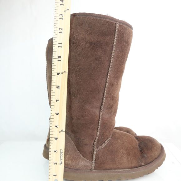 UGG Brown Genuine Sheepskin Leather Suede Classic Tall Boots Size 8 - Picture 12 of 12